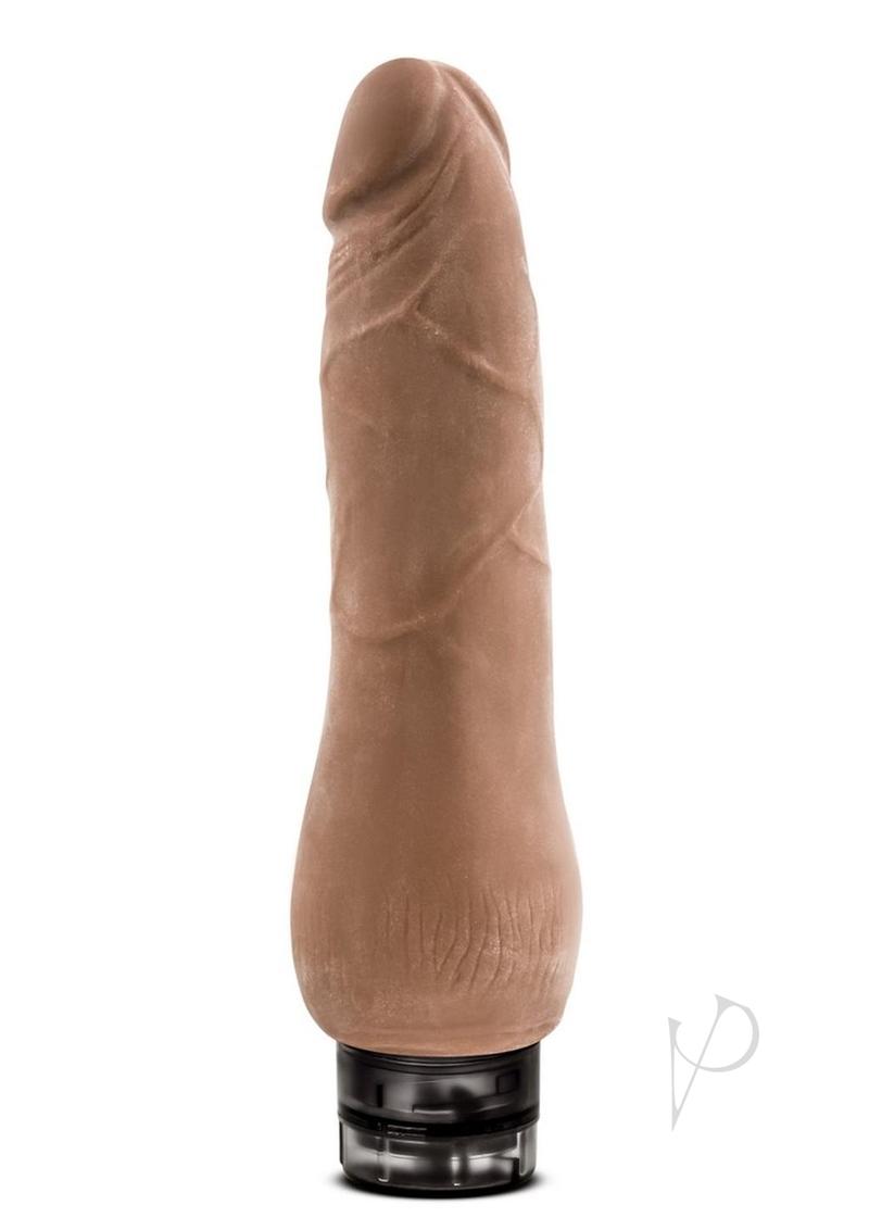 Au Naturel Tomas Latin